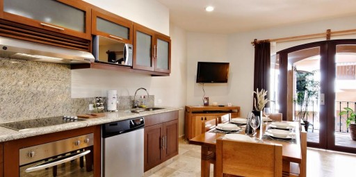 2 Bedroom Penthouse with Private roof top