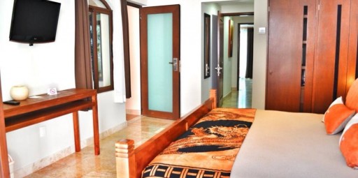 3 Bedroom w full kitchen